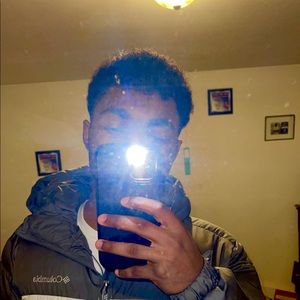 Meet your Posher, Travis